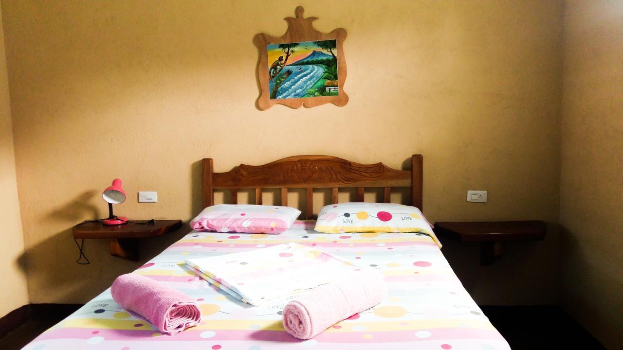 مويوجالبا Hostel Life Is Good المظهر الخارجي الصورة