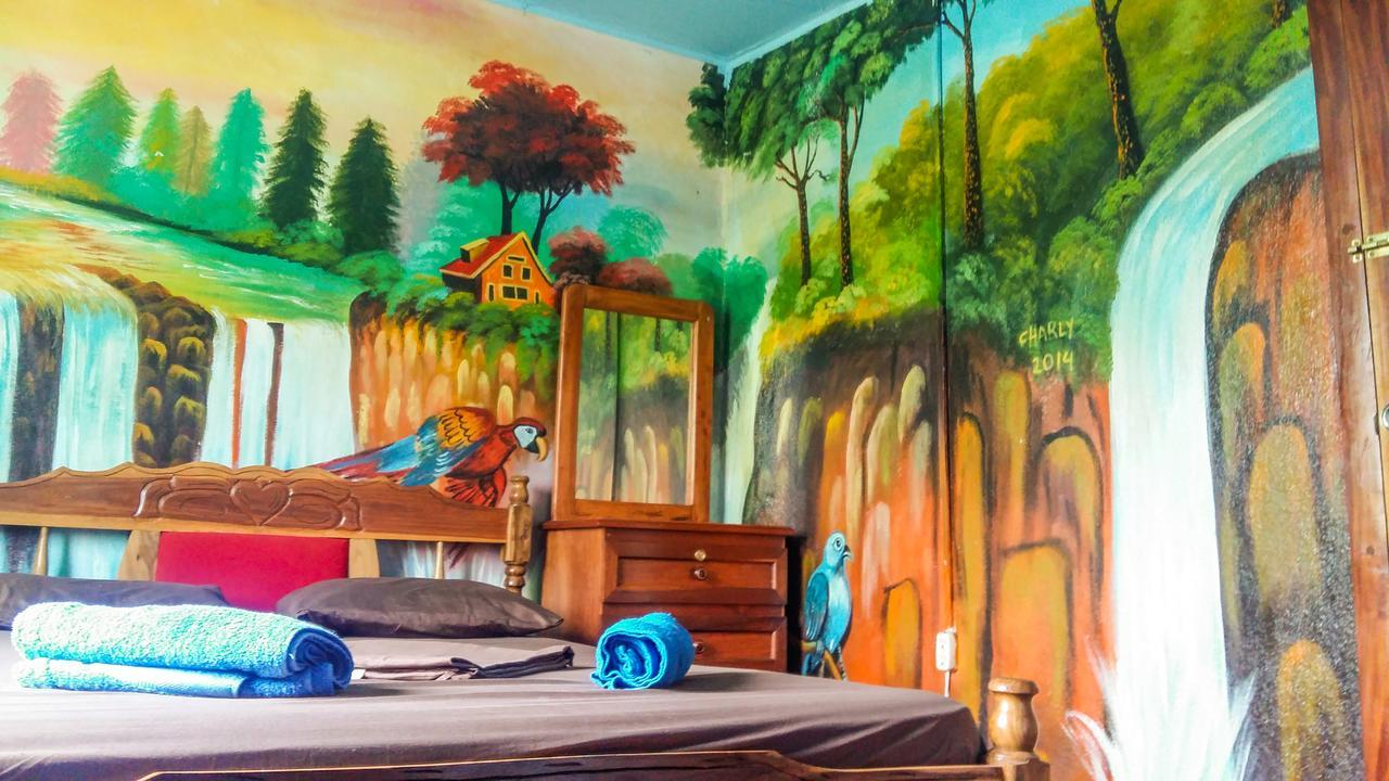مويوجالبا Hostel Life Is Good المظهر الخارجي الصورة