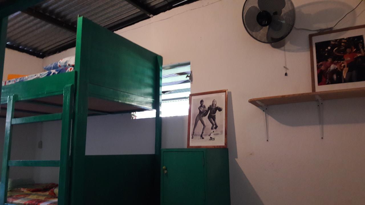 مويوجالبا Hostel Life Is Good المظهر الخارجي الصورة